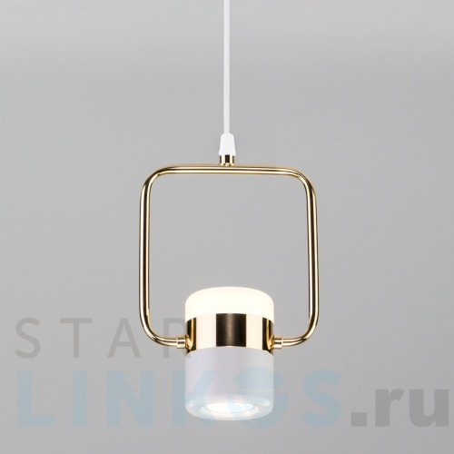 Купить с доставкой Подвесной светодиодный светильник Eurosvet Oskar 50165/1 LED золото/белый в Туле